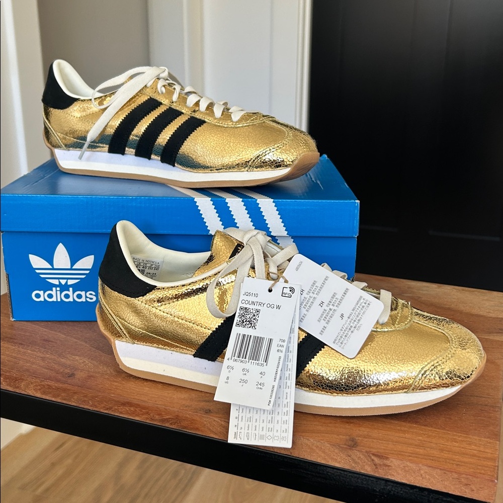 Rare Adidas Metallic Gold Country OG - Picture 11 of 12